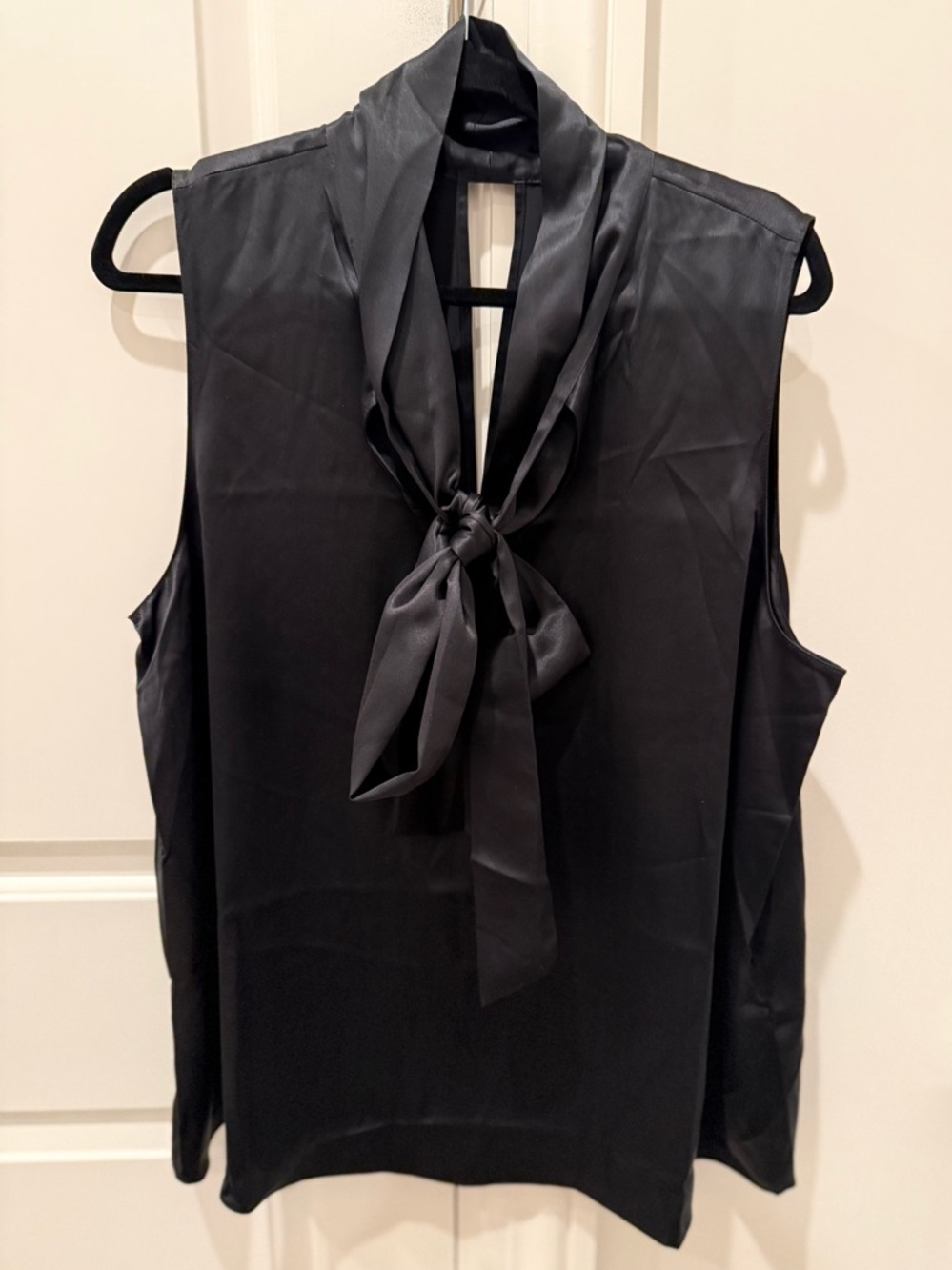 Banana Republic Silk Tie-Neck Top XL Black NWT